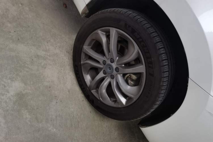 Used Haval H6 Coupe 2019 1.5T Automatic Two-Wheel Drive Ultra-Luxury Smart Connectivity Model China VI Standard Right Front Wheel Hub