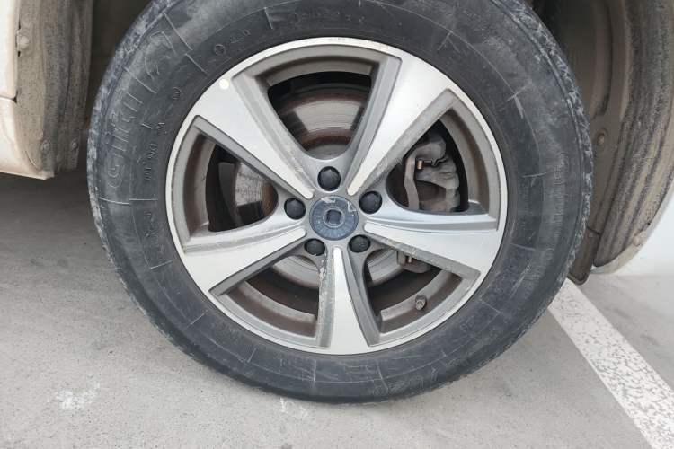 Used Haval H6 Coupe 2019 1.5T Automatic Two-Wheel Drive Elite Version China VI Standard Right Front Wheel Hub