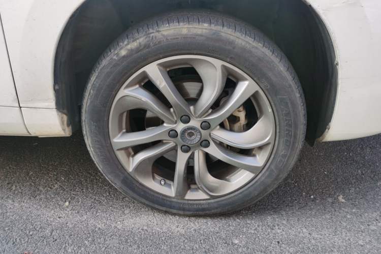 Used Haval H6 Coupe 2019 1.5T Automatic Two-Wheel Drive Ultra-Luxury Smart Connectivity Model China VI Standard Right Front Wheel Hub