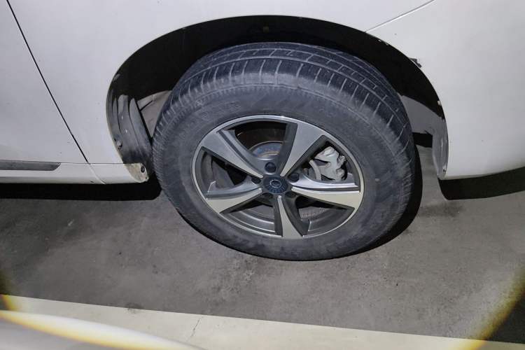 Used Haval H6 Coupe 2019 1.5T Automatic Two-Wheel Drive Luxury Smart Connectivity Version China VI Standard Right Front Wheel Hub