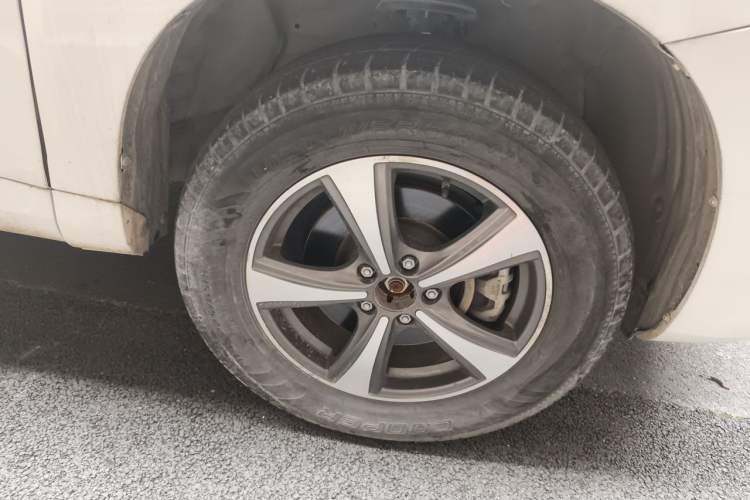 Used Haval H6 Coupe 2019 1.5T Automatic Two-Wheel Drive Luxury Smart Connectivity Version China VI Standard Right Front Wheel Hub