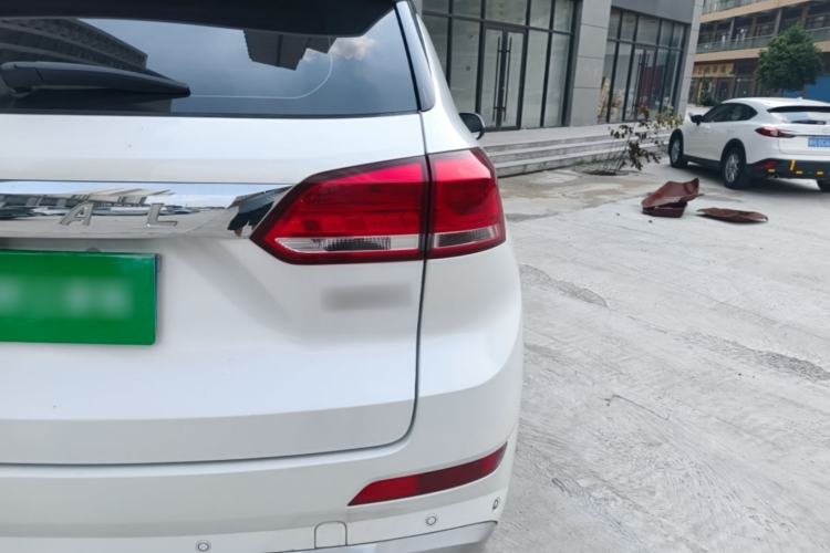Used Haval H6 Coupe 2019 1.5T Automatic Two-Wheel Drive Ultra-Luxury Smart Connectivity Model China VI Standard Right Rear Taillight