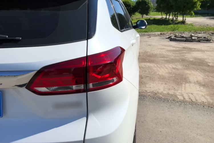 Used Haval H6 Coupe 2019 1.5T Automatic Two-Wheel Drive Ultra-Luxury Smart Connectivity Version China V Emission Standard Right Rear Taillight