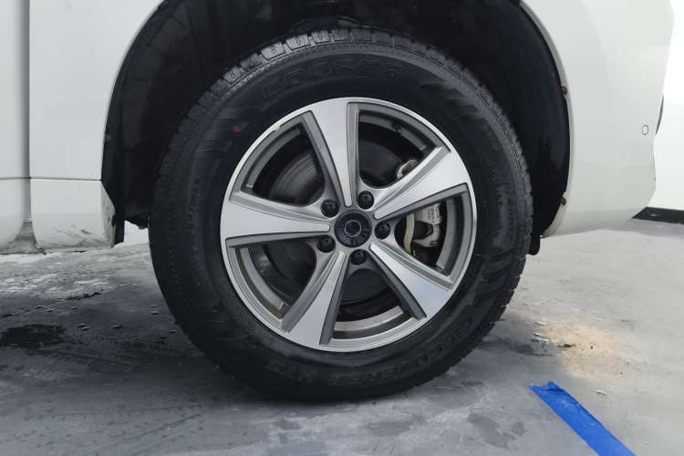 Used Haval H6 Coupe 2019 1.5T Automatic Two-Wheel Drive Luxury Smart Connectivity Version China VI Standard Right Rear Wheel Hub