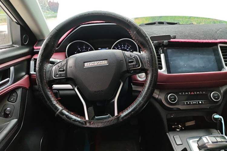 Used Haval H6 Coupe 2019 1.5T Automatic Two-Wheel Drive Luxury Smart Connectivity Version China V Standard Steering Wheel