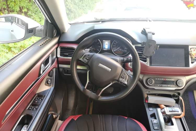 Used Haval H6 Coupe 2019 1.5T Automatic Two-Wheel Drive Ultra-Luxury Smart Connectivity Model China VI Standard Steering Wheel