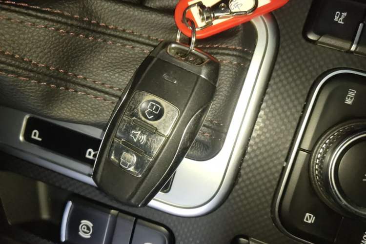 Used Haval H6 Coupe 2019 1.5T Automatic Two-Wheel Drive Luxury Smart Connectivity Version China V Standard Vehicle Key