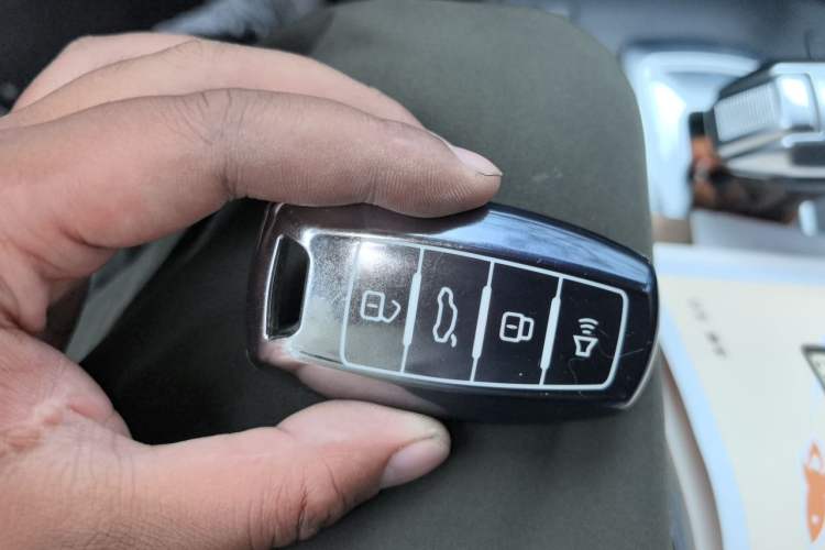 Used Haval H6 Coupe 2019 1.5T Automatic Two-Wheel Drive Elite Version China VI Standard Vehicle Key