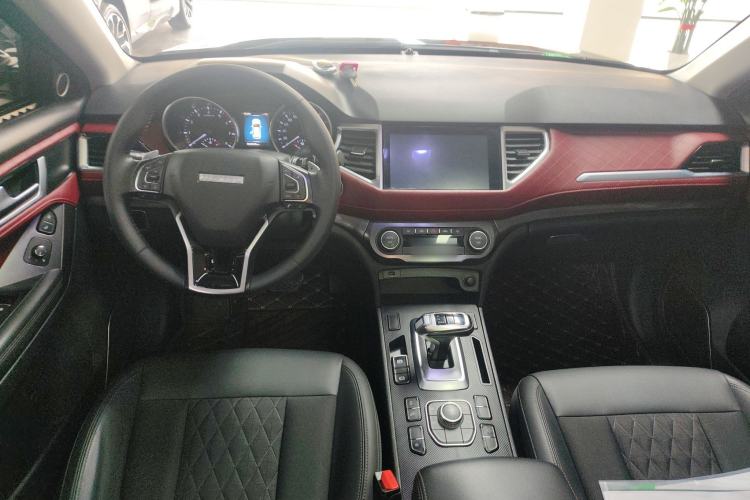 Used Haval H6 Coupe 2020 Smart Connect Version 1.5T Automatic Two-Wheel Drive Elite Model Center Console