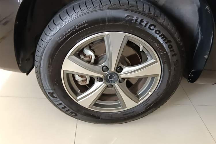 Used Haval H6 Coupe 2020 Smart Connect Version 1.5T Automatic Two-Wheel Drive Elite Model Left Front Wheel Hub