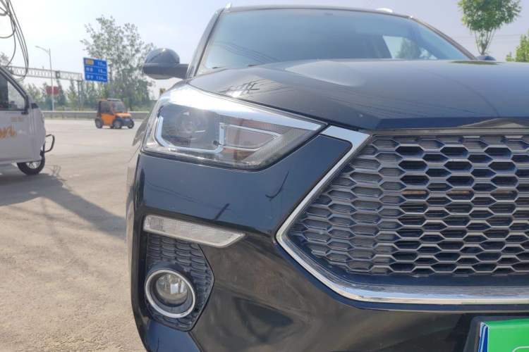 Used Haval H6 Coupe 2020 Smart Connect Version 1.5T Automatic Two-Wheel Drive Elite Model Right Front Headlight