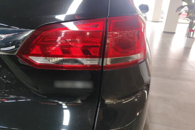 Used Haval H6 Coupe 2020 Smart Connect Version 1.5T Automatic Two-Wheel Drive Elite Model Right Rear Taillight