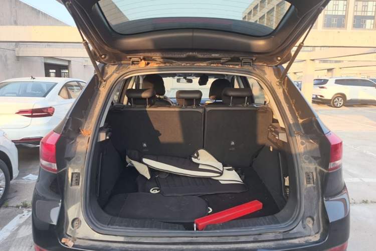 Used Haval H6 Coupe 2020 Smart Connect Version 1.5T Automatic Two-Wheel Drive Elite Model Trunk