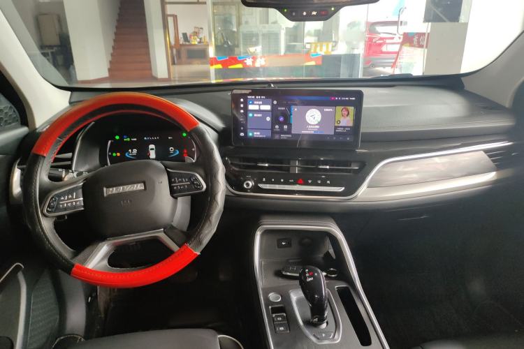 Used Haval H6 Coupe 2020 SmartConnect Edition 1.5T Automatic Two-Wheel Drive Luxury SmartConnect Model Center Console