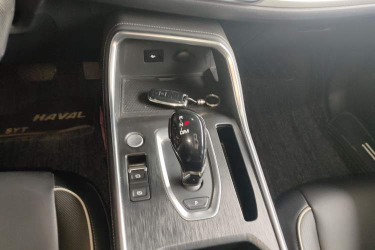 Used Haval H6 Coupe 2020 SmartConnect Edition 1.5T Automatic Two-Wheel Drive Luxury SmartConnect Model Gear Lever