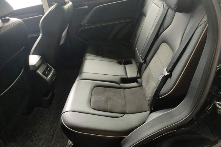 Used Haval H6 Coupe 2020 SmartConnect Edition 1.5T Automatic Two-Wheel Drive Luxury SmartConnect Model Left Rear Seat