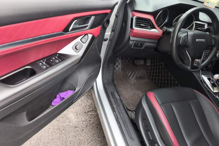Used Haval H6 Coupe 2020 SmartConnect Edition 1.5T Automatic Two-Wheel Drive Luxury SmartConnect Model Interior 3