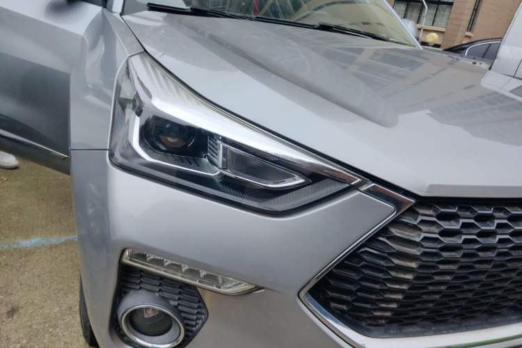 Used Haval H6 Coupe 2020 Smart Connect Version 1.5T Automatic Two-Wheel Drive Elite Model Right Front Headlight