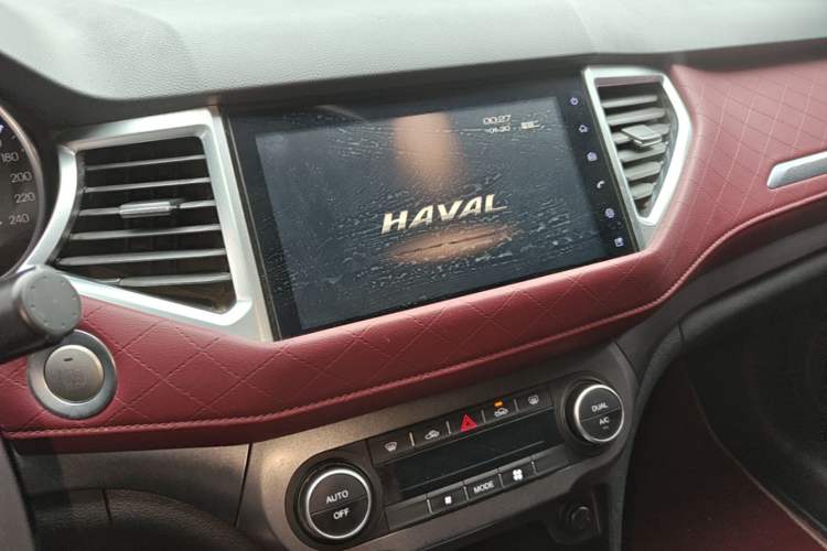 Used Haval H6 Coupe 2020 Smart Connect Version 1.5T Automatic Two-Wheel Drive Elite Model Audio And AC Panel