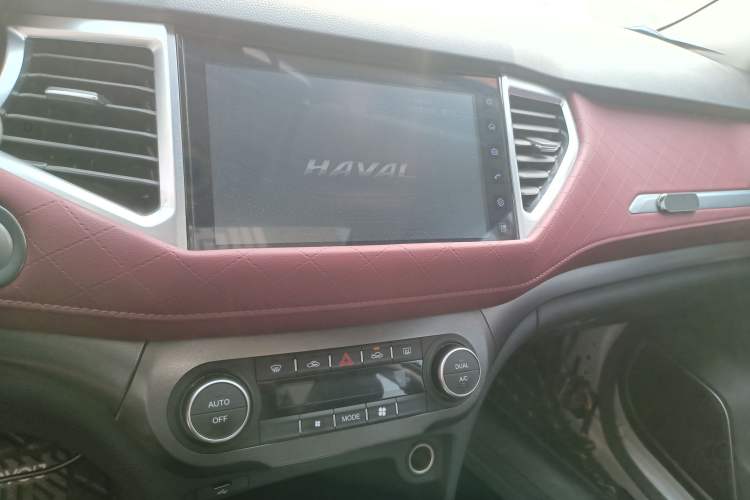 Used Haval H6 Coupe 2020 Smart Connect Version 1.5T Automatic Two-Wheel Drive Elite Model Audio And AC Panel