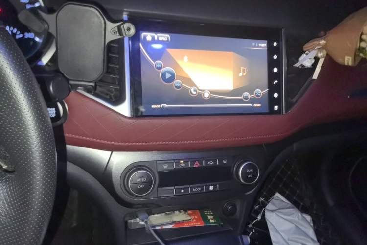Used Haval H6 Coupe 2020 Smart Connect Version 1.5T Automatic Two-Wheel Drive Elite Model Audio And AC Panel