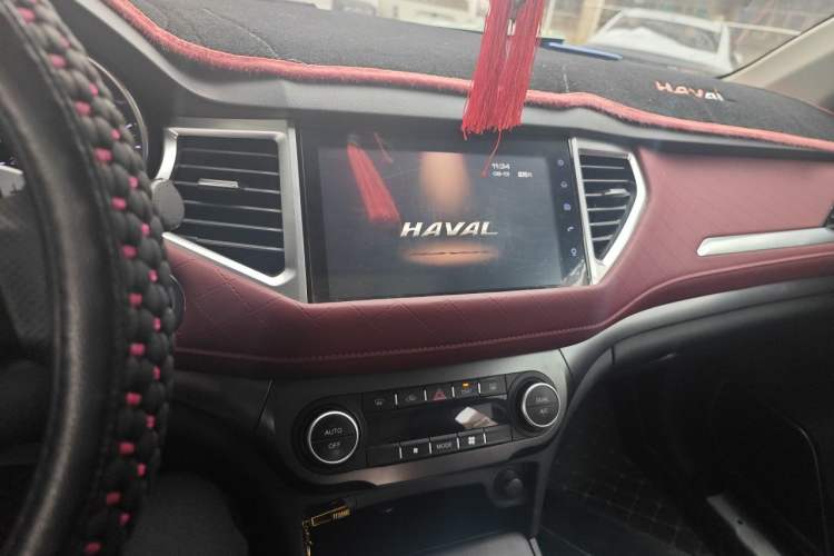Used Haval H6 Coupe 2020 SmartConnect Edition 1.5T Automatic Two-Wheel Drive Luxury SmartConnect Model Audio And AC Panel