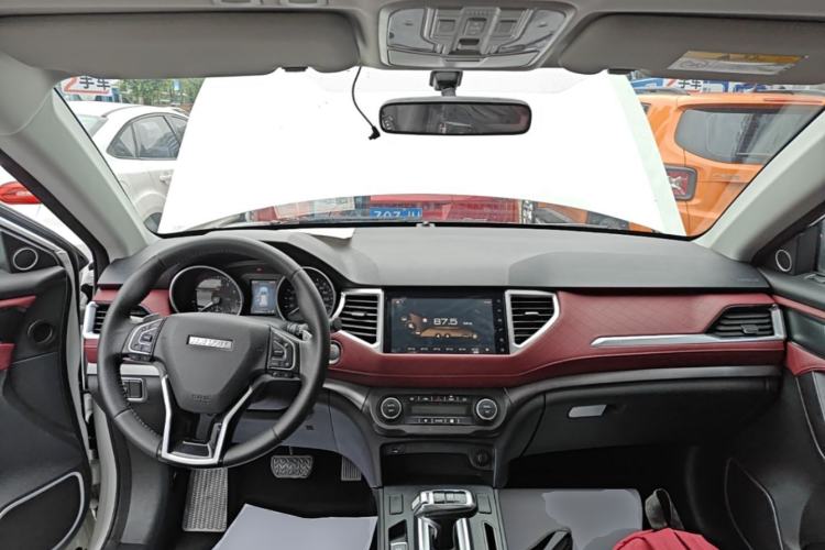 Used Haval H6 Coupe 2020 Smart Connect Version 1.5T Automatic Two-Wheel Drive Elite Model Center Console