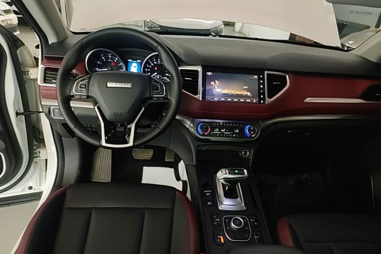 Used Haval H6 Coupe 2020 SmartConnect Edition 1.5T Automatic Two-Wheel Drive Luxury SmartConnect Model Center Console