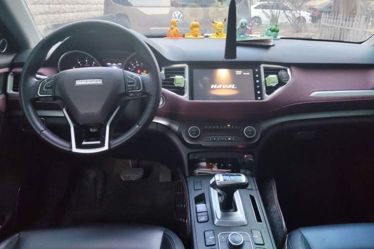 Used Haval H6 Coupe 2020 Smart Connect Version 1.5T Automatic Two-Wheel Drive Elite Model Center Console