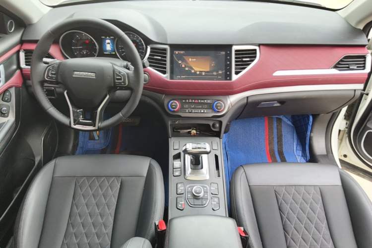 Used Haval H6 Coupe 2020 Smart Connect Version 1.5T Automatic Two-Wheel Drive Elite Model Center Console