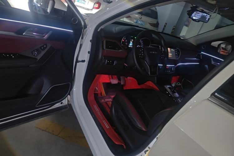 Used Haval H6 Coupe 2020 SmartConnect Edition 1.5T Automatic Two-Wheel Drive Luxury SmartConnect Model Driver Seat
