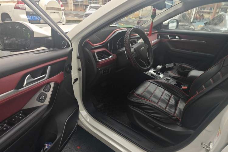 Used Haval H6 Coupe 2020 SmartConnect Edition 1.5T Automatic Two-Wheel Drive Luxury SmartConnect Model Driver Seat