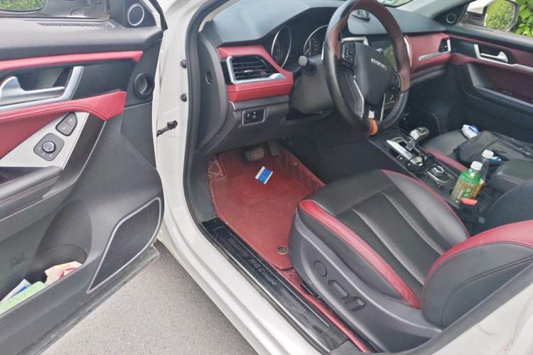 Used Haval H6 Coupe 2020 SmartConnect Edition 1.5T Automatic Two-Wheel Drive Luxury SmartConnect Model Driver Seat