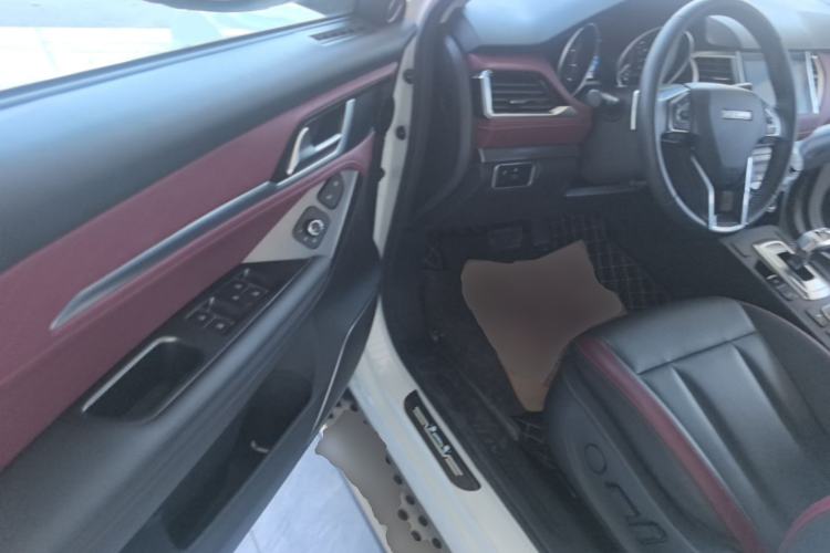 Used Haval H6 Coupe 2020 SmartConnect Edition 1.5T Automatic Two-Wheel Drive Luxury SmartConnect Model Driver Seat