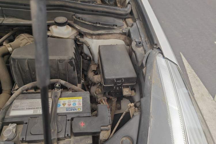 Used Haval H6 Coupe 2020 Smart Connect Version 1.5T Automatic Two-Wheel Drive Elite Model Engine Bay Left