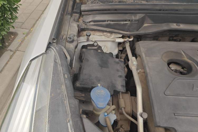 Used Haval H6 Coupe 2020 Smart Connect Version 1.5T Automatic Two-Wheel Drive Elite Model Engine Bay Right