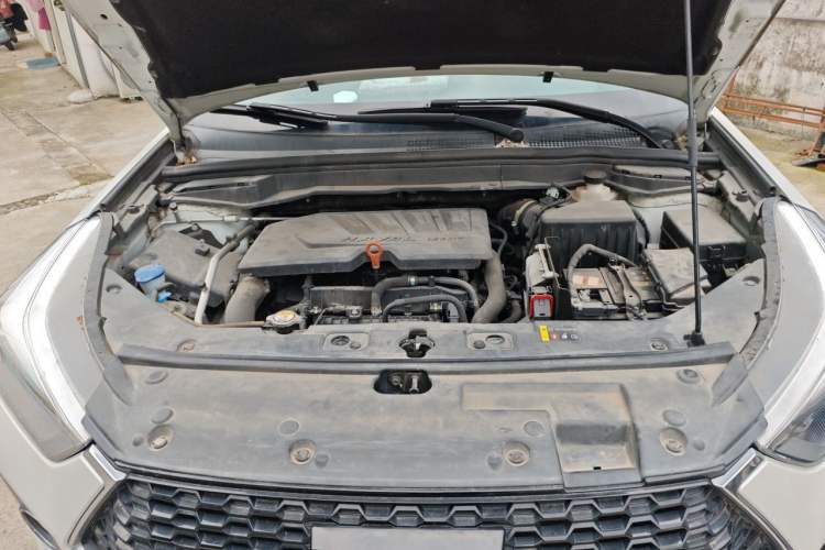 Used Haval H6 Coupe 2020 Smart Connect Version 1.5T Automatic Two-Wheel Drive Urban Model Engine Bay