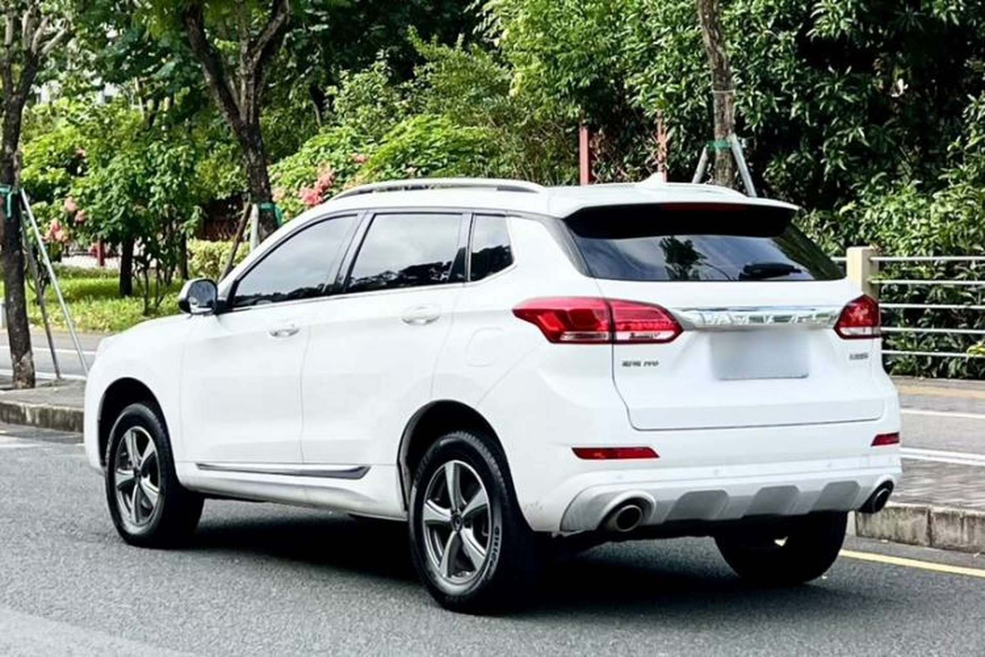 Used Haval H6 Coupe 2020 Smart Connect Version 1.5T Automatic Two-Wheel Drive Elite Model Exterior 6
