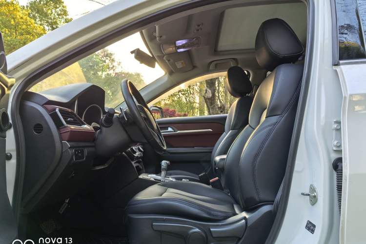 Used Haval H6 Coupe 2020 Smart Connect Version 1.5T Automatic Two-Wheel Drive Elite Model Exterior 8