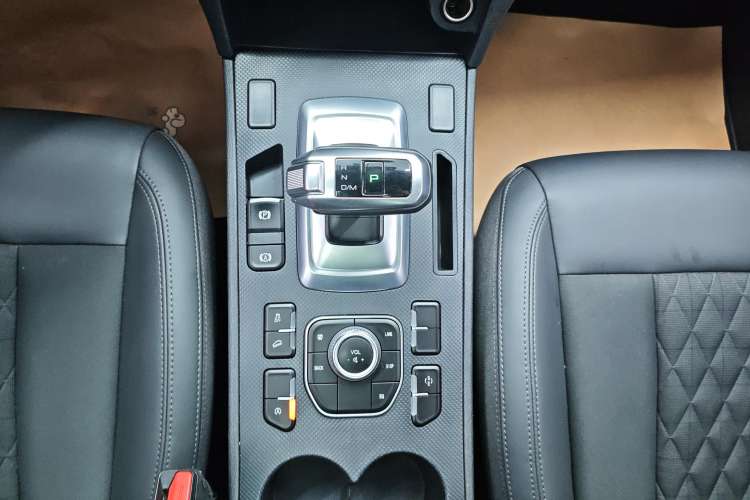 Used Haval H6 Coupe 2020 Smart Connect Version 1.5T Automatic Two-Wheel Drive Elite Model Gear Lever