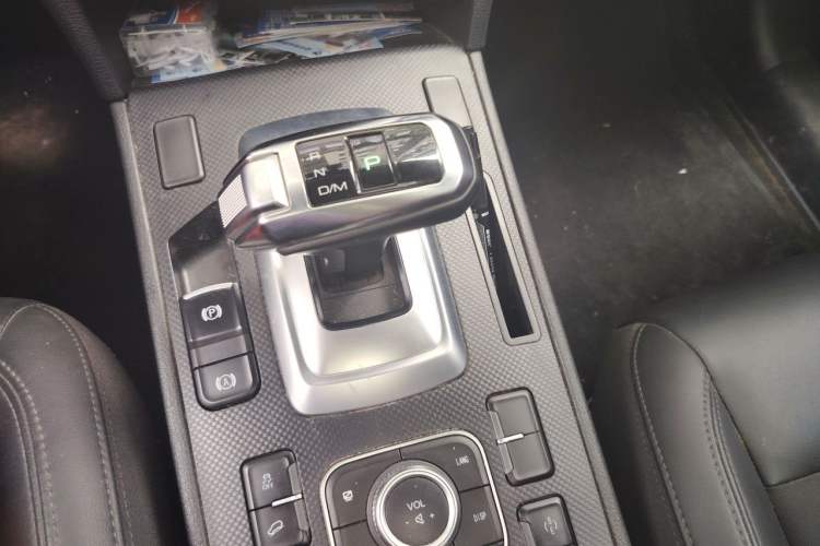 Used Haval H6 Coupe 2020 Smart Connect Version 1.5T Automatic Two-Wheel Drive Elite Model Gear Lever