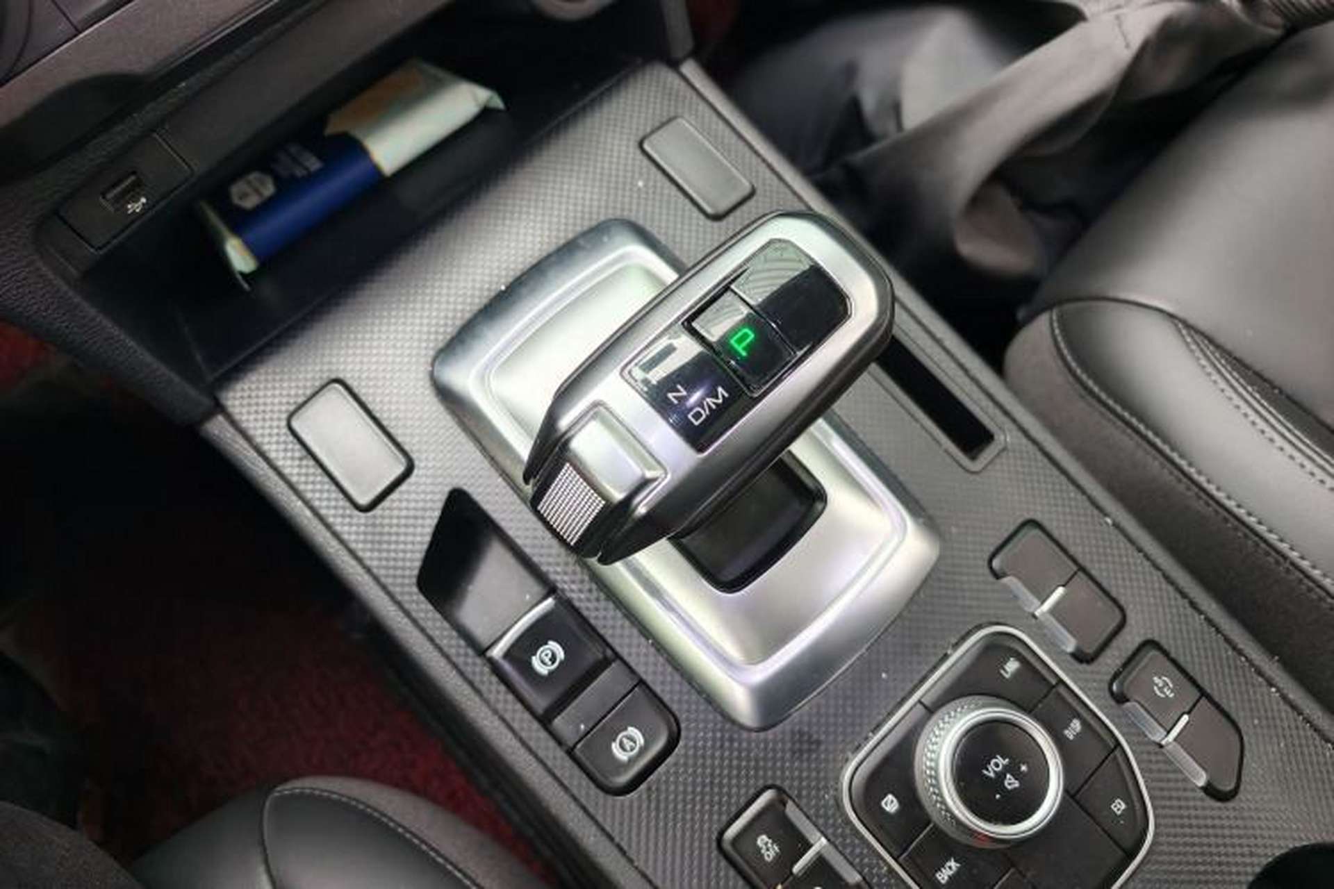 Used Haval H6 Coupe 2020 Smart Connect Version 1.5T Automatic Two-Wheel Drive Elite Model Gear Lever