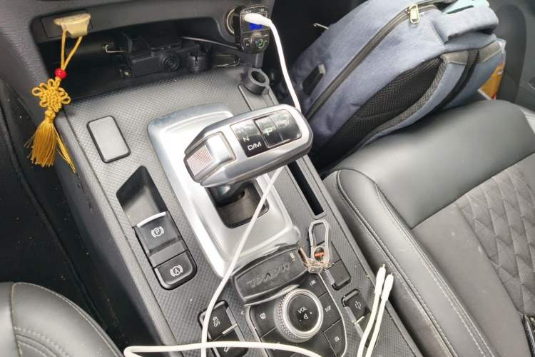 Used Haval H6 Coupe 2020 Smart Connect Version 1.5T Automatic Two-Wheel Drive Elite Model Gear Lever