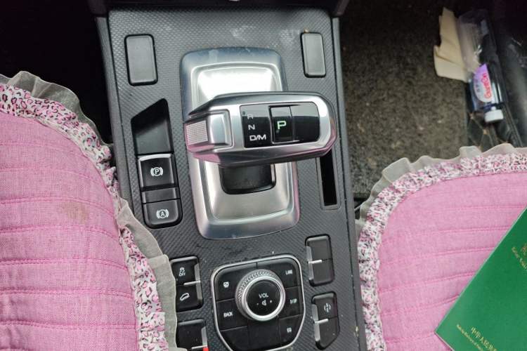Used Haval H6 Coupe 2020 Smart Connect Version 1.5T Automatic Two-Wheel Drive Urban Model Gear Lever