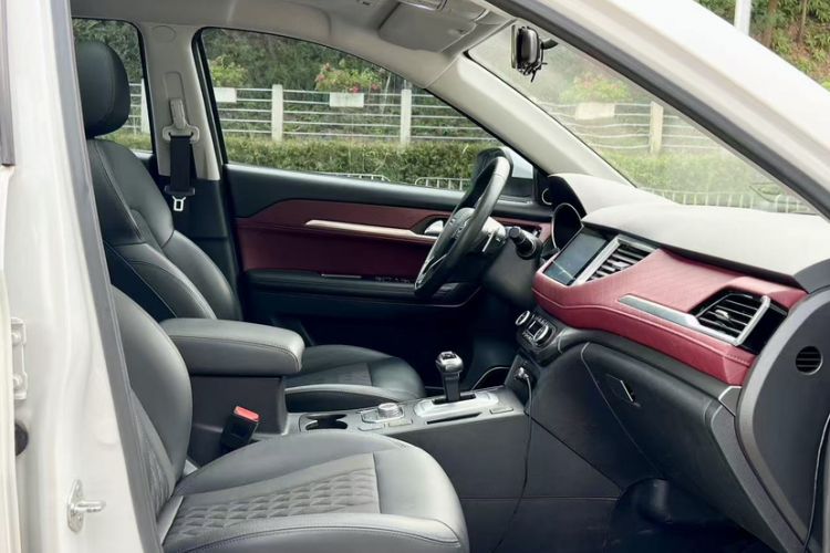 Used Haval H6 Coupe 2020 Smart Connect Version 1.5T Automatic Two-Wheel Drive Elite Model Interior 2