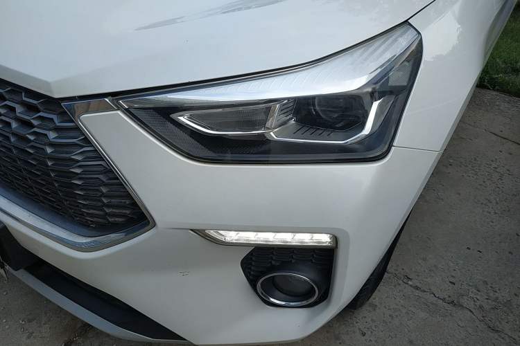 Used Haval H6 Coupe 2020 Smart Connect Version 1.5T Manual Two-Wheel Drive Elite Model Left Front Headlight