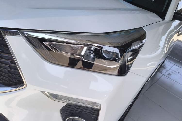 Used Haval H6 Coupe 2020 Smart Connect Version 1.5T Automatic Two-Wheel Drive Elite Model Left Front Headlight