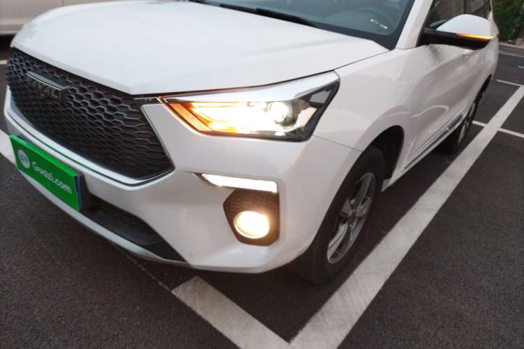 Used Haval H6 Coupe 2020 SmartConnect Edition 1.5T Automatic Two-Wheel Drive Luxury SmartConnect Model Left Front Headlight