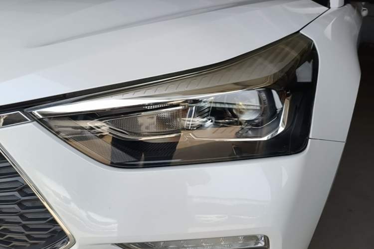 Used Haval H6 Coupe 2020 Smart Connect Version 1.5T Automatic Two-Wheel Drive Elite Model Left Front Headlight