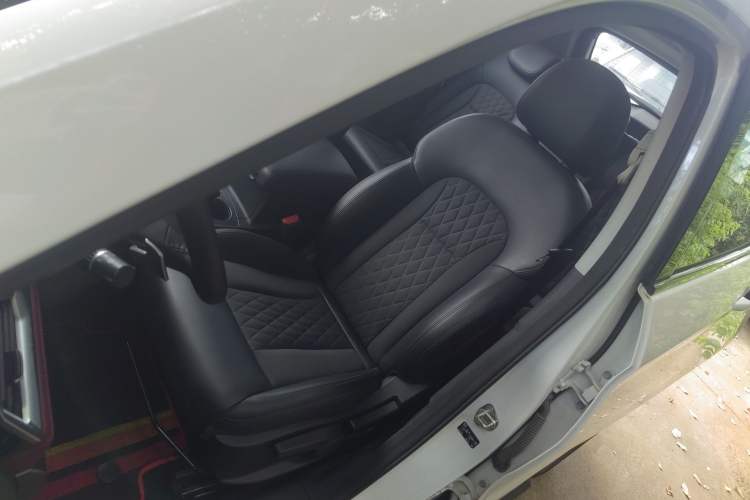 Used Haval H6 Coupe 2020 Smart Connect Version 1.5T Automatic Two-Wheel Drive Elite Model Left Front Seat